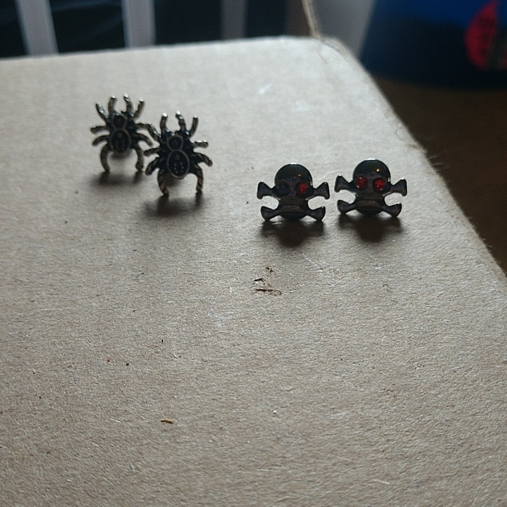 Ear rings